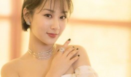 娱乐吃瓜间杨紫,娱乐圈的“瓜中女王”，揭秘她的吃瓜人生